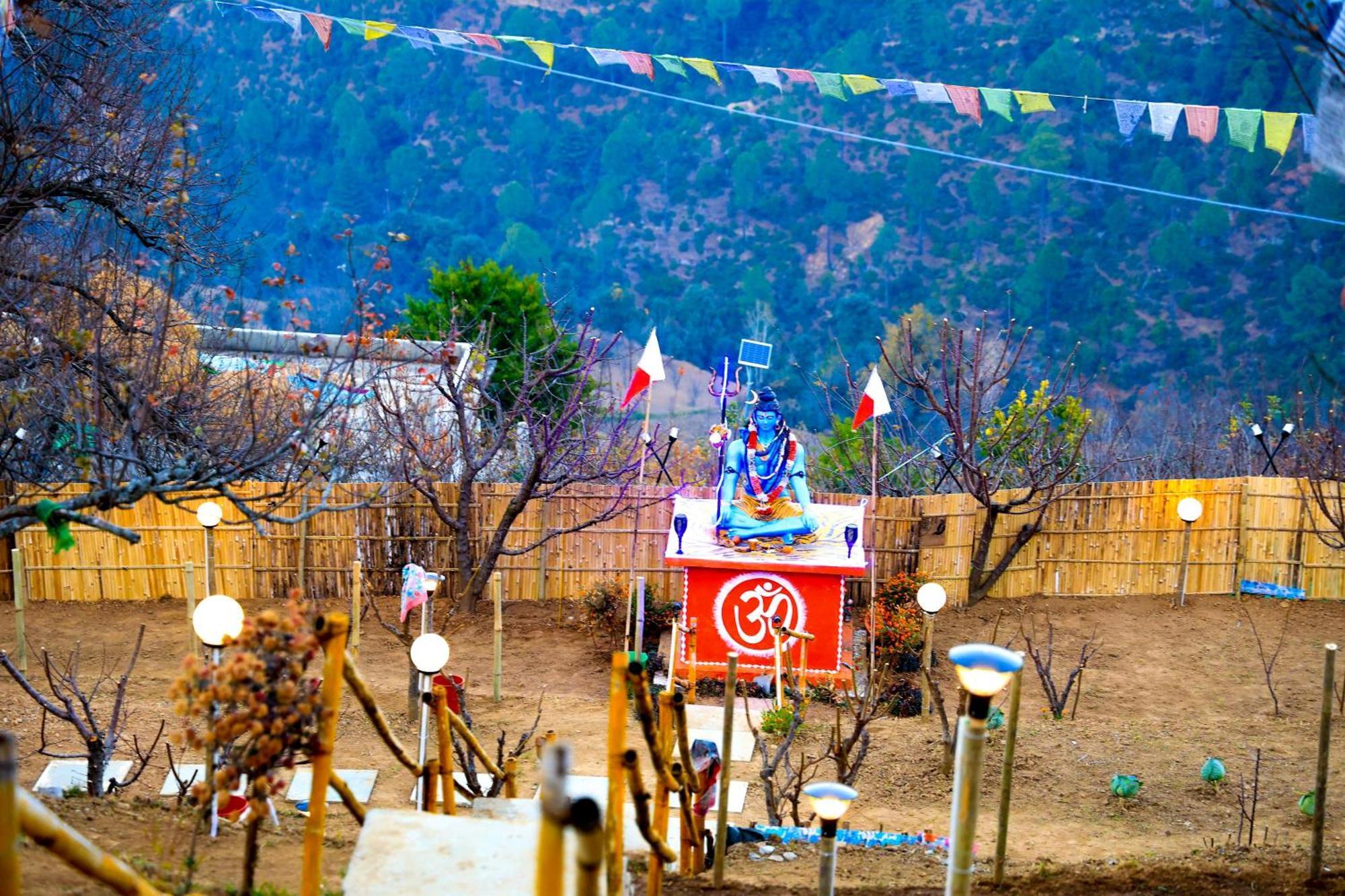 The Pahadi Nest Mukteshwar Hotel Eksteriør billede